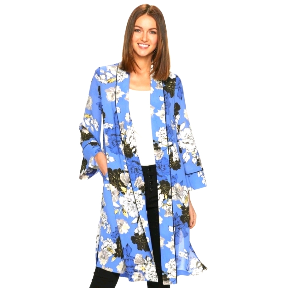 JLO blue floral kimono